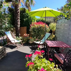 Vue Sur Jardin à 3 Mn En Voiture De La Fouesnant